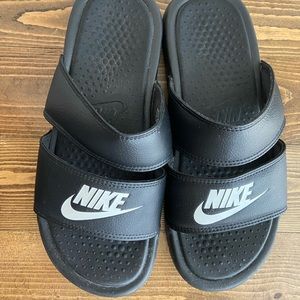 Nike slides